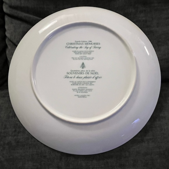 1984 AVON Christmas collector plate. - Picture 3 of 3